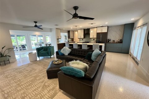 Casa en alquiler en Sarasota, Florida, 3 dormitorios, 179.86 m2 № 1534652 - foto 5