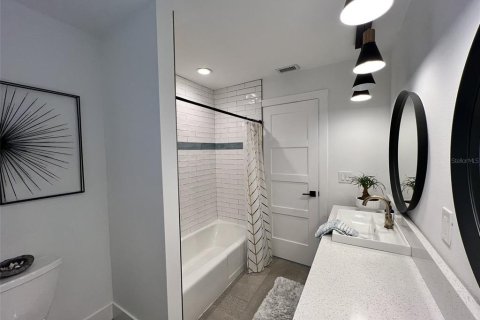 Casa en alquiler en Sarasota, Florida, 3 dormitorios, 179.86 m2 № 1534652 - foto 17