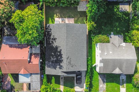 Купить виллу или дом в Майами, Флорида 3 спальни, 130.53м2, № 1995618 - фото 20