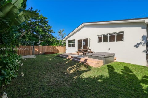 Купить виллу или дом в Майами, Флорида 3 спальни, 130.53м2, № 1995618 - фото 24