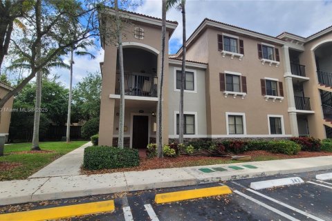 Condo in Cutler Bay, Florida, 3 bedrooms  № 1888393 - photo 2