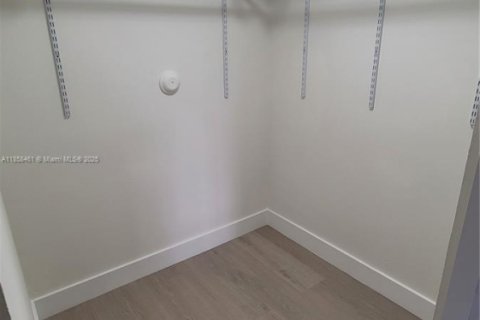 Condo in Cutler Bay, Florida, 3 bedrooms  № 1888393 - photo 24