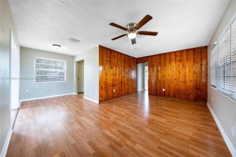 House in Hollywood, Florida 2 bedrooms, 99.03 sq.m. № 1763016 - photo 6