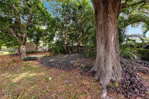 House in Hollywood, Florida 2 bedrooms, 99.03 sq.m. № 1763016 - photo 28