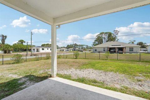 Villa ou maison à vendre à Palm Bay, Floride: 3 chambres, 143.16 m2 № 1754740 - photo 26