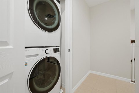 Adosado en venta en Orlando, Florida, 3 dormitorios, 138.52 m2 № 2166323 - foto 21