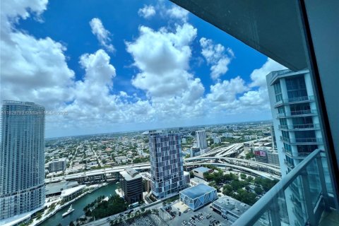 Снять в аренду кондоминиум в Майами, Флорида 2 спальни, 129.04м2, № 1802797 - фото 10