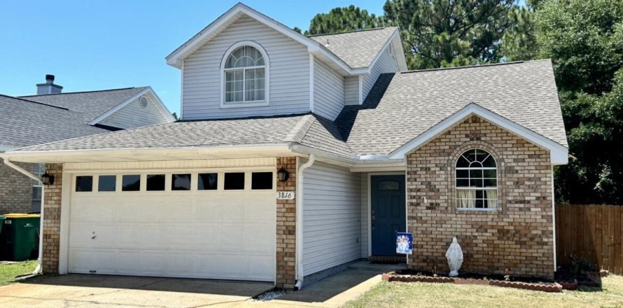 House in Destin, Florida 3 bedrooms, 136.29 sq.m. № 561735