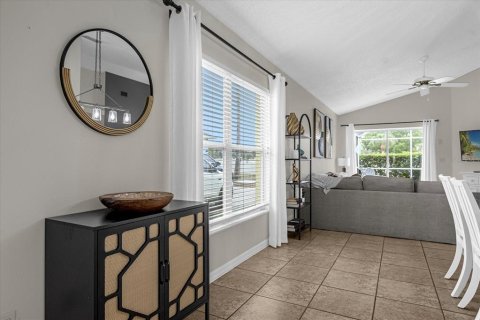 Villa ou maison à louer à Davenport, Floride: 4 chambres, 148.27 m2 № 1374839 - photo 8