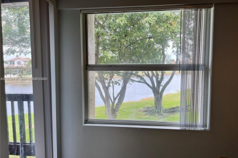 Copropriété à louer à Pembroke Pines, Floride: 1 chambre, 71.53 m2 № 1988740 - photo 14