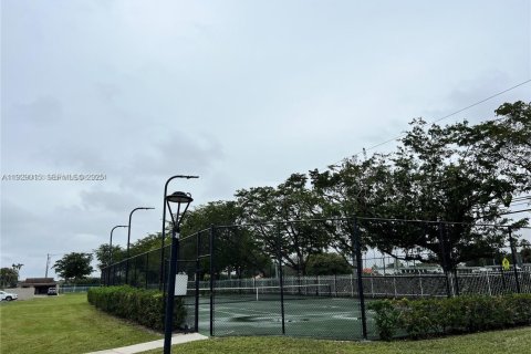 Copropriété à louer à Pembroke Pines, Floride: 1 chambre, 71.53 m2 № 1988740 - photo 23