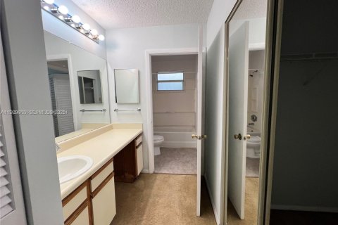 Copropriété à louer à Pembroke Pines, Floride: 1 chambre, 71.53 m2 № 1988740 - photo 19