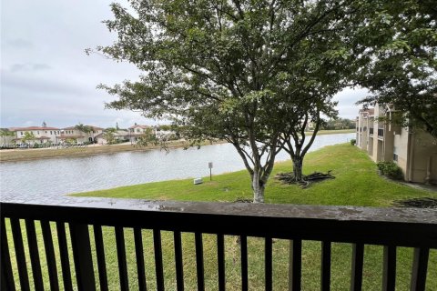 Copropriété à louer à Pembroke Pines, Floride: 1 chambre, 71.53 m2 № 1988740 - photo 20