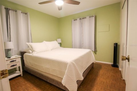 House in Venice, Florida 2 bedrooms, 86.86 sq.m. № 220809 - photo 26