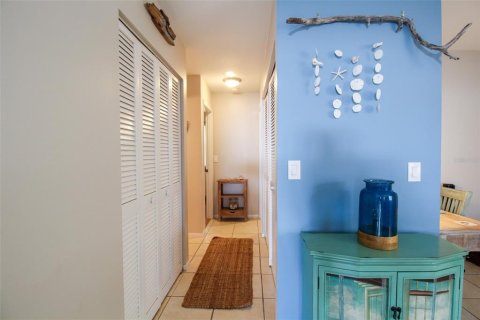 House in Venice, Florida 2 bedrooms, 86.86 sq.m. № 220809 - photo 18