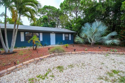 House in Venice, Florida 2 bedrooms, 86.86 sq.m. № 220809 - photo 2