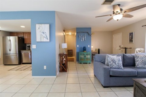 House in Venice, Florida 2 bedrooms, 86.86 sq.m. № 220809 - photo 10