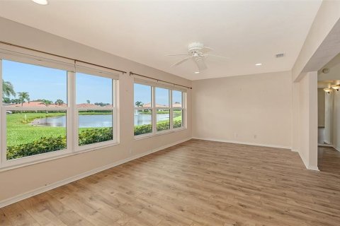 Casa en venta en Lake Suzy, Florida, 3 dormitorios, 247.21 m2 № 1906218 - foto 21