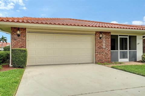Casa en venta en Lake Suzy, Florida, 3 dormitorios, 247.21 m2 № 1906218 - foto 2