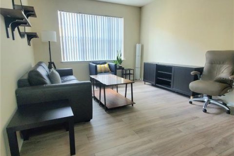 Condo in Orlando, Florida, 1 bedroom  № 1525416 - photo 6