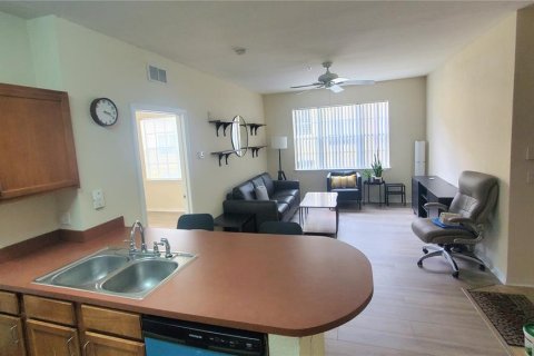 Condo in Orlando, Florida, 1 bedroom  № 1525416 - photo 17