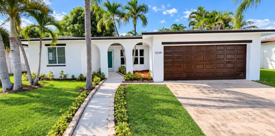 Villa ou maison à Pembroke Pines, Floride 4 chambres, 187.11 m2 № 2439292