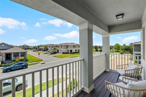 House in Winter Garden, Florida 4 bedrooms, 229.65 sq.m. № 1686461 - photo 17