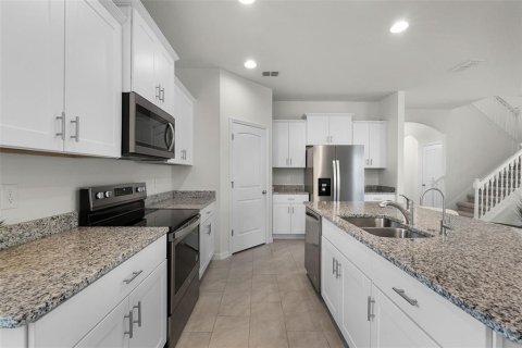 House in Winter Garden, Florida 4 bedrooms, 229.65 sq.m. № 1686461 - photo 8