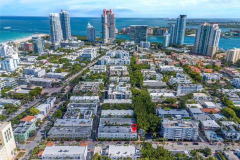 Condominio en venta en Miami Beach, Florida, 44.59 m2 № 1185995 - foto 21
