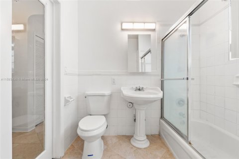 Condominio en venta en Miami Beach, Florida, 44.59 m2 № 1185995 - foto 13