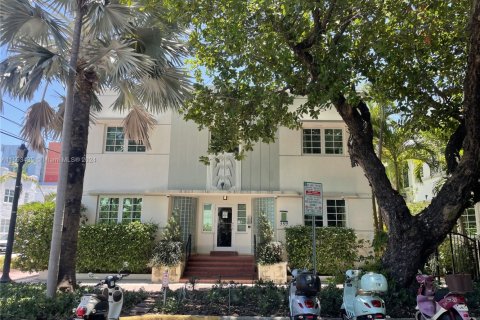 Condominio en venta en Miami Beach, Florida, 44.59 m2 № 1185995 - foto 1
