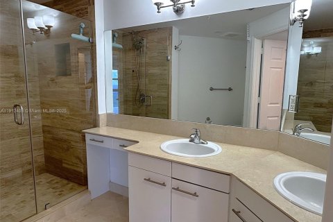 Copropriété à louer à Hallandale Beach, Floride: 3 chambres, 143.07 m2 № 1966846 - photo 22