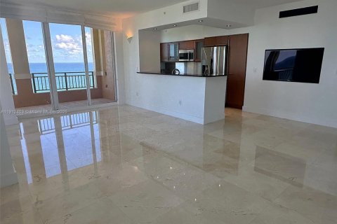 Copropriété à louer à Hallandale Beach, Floride: 3 chambres, 143.07 m2 № 1966846 - photo 3