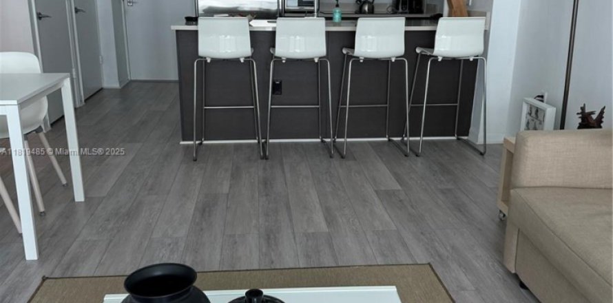 Condo à Miami, Floride, 1 chambre № 1779509
