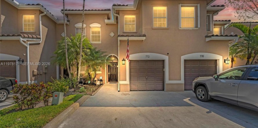 Touwnhouse à Plantation, Floride 3 chambres, 157 m2 № 2042140