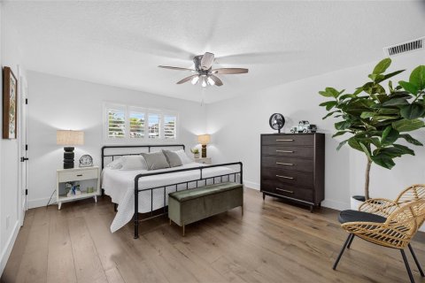 House in Dunedin, Florida 3 bedrooms, 133.41 sq.m. № 2103813 - photo 18