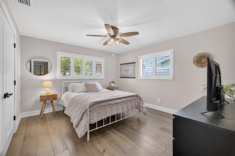 House in Dunedin, Florida 3 bedrooms, 133.41 sq.m. № 2103813 - photo 26