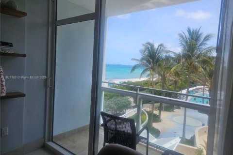 Copropriété à louer à Miami Beach, Floride: 1 chambre, 66.89 m2 № 1975544 - photo 18