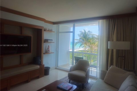 Copropriété à louer à Miami Beach, Floride: 1 chambre, 66.89 m2 № 1975544 - photo 12