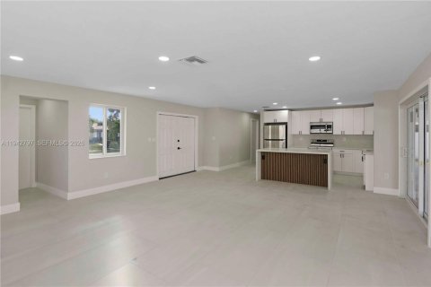 Купить виллу или дом в Майами, Флорида 4 спальни, 125.23м2, № 1999187 - фото 5