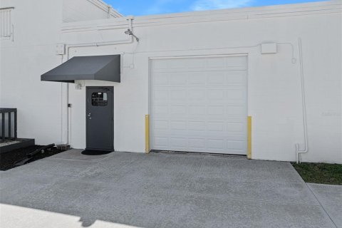 Immobilier commercial à vendre à Ormond Beach, Floride: 524.9 m2 № 2213370 - photo 10