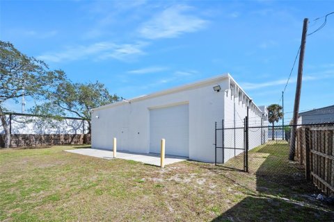 Immobilier commercial à vendre à Ormond Beach, Floride: 524.9 m2 № 2213370 - photo 18