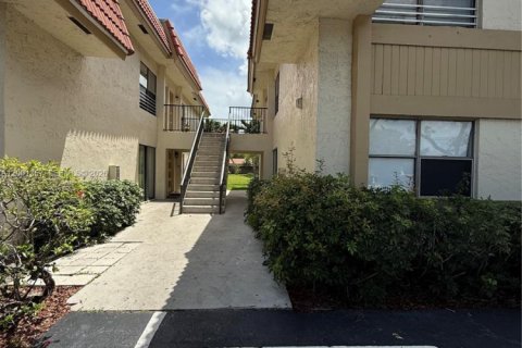Copropriété à louer à Coral Springs, Floride: 2 chambres, 74.32 m2 № 2065509 - photo 13