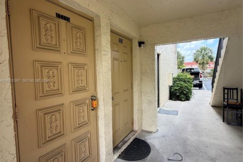 Condo à Coral Springs, Floride, 2 chambres  № 2065509