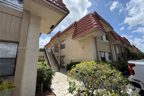 Copropriété à louer à Coral Springs, Floride: 2 chambres, 74.32 m2 № 2065509 - photo 12
