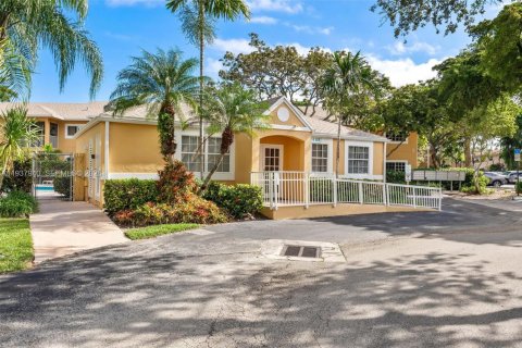 Купить кондоминиум в Дания-Бич, Флорида 1 комната, 86.86м2, № 1998186 - фото 4