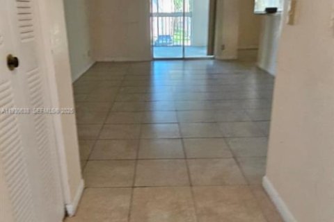 Copropriété à louer à Coral Springs, Floride: 2 chambres, 78.97 m2 № 1989423 - photo 9