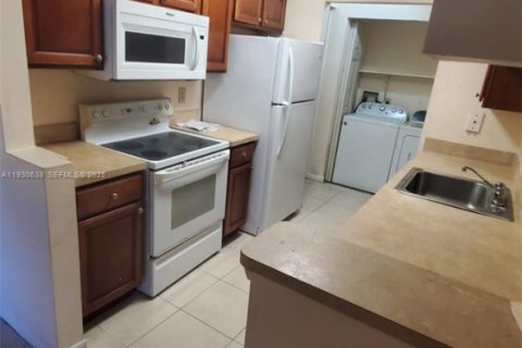 Copropriété à louer à Coral Springs, Floride: 2 chambres, 78.97 m2 № 1989423 - photo 4