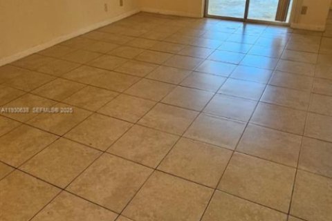 Copropriété à louer à Coral Springs, Floride: 2 chambres, 78.97 m2 № 1989423 - photo 7