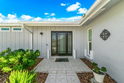 Villa ou maison à vendre à Punta Gorda, Floride: 3 chambres, 162.39 m2 № 2434791 - photo 4